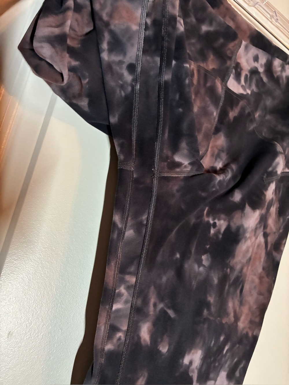 Lululemon Unlimit High-Rise Tight 25" *Keyhole Diamond Dye Graphite Grey Pink… - Picture 7 of 8